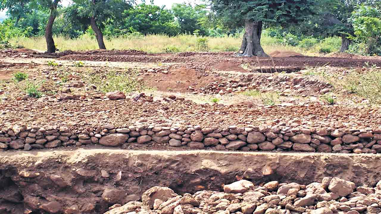 ఉక్కుపై హక్కు లేదా!