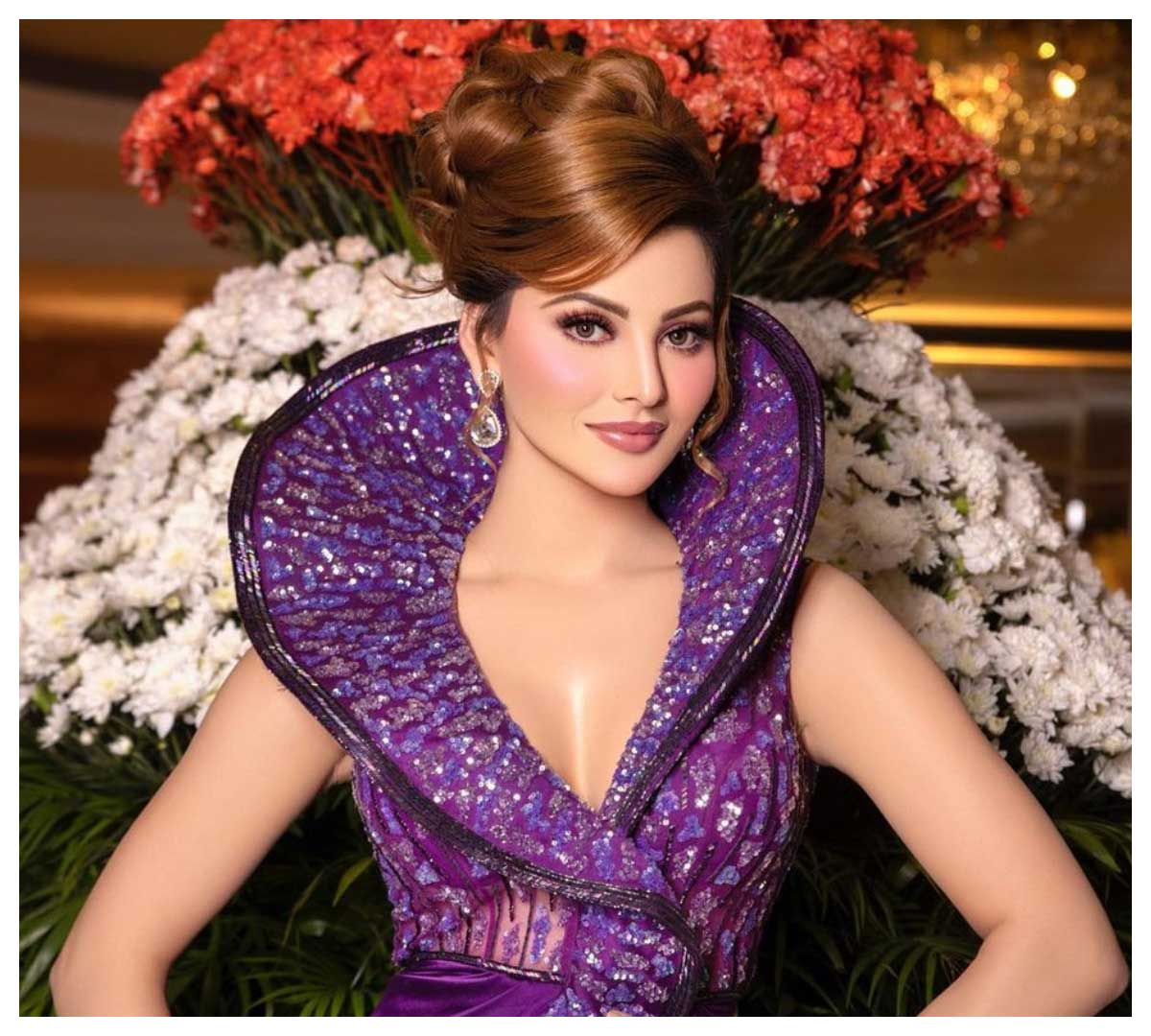 Urvashi Rautela | ట్రెండీ అందాల‌తో మ‌తులు పోగొడుతున్న ఊర్వ‌శి రౌటేలా..