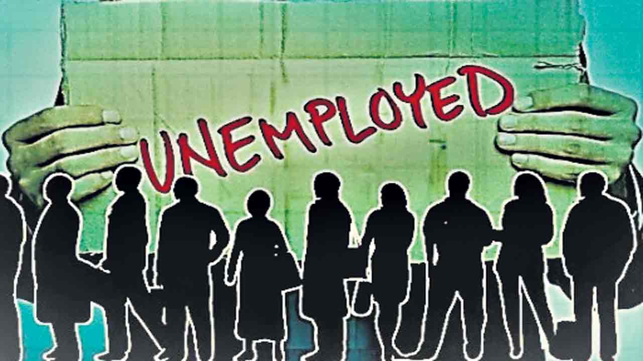 యూపీలో పేపర్‌ లీకులు