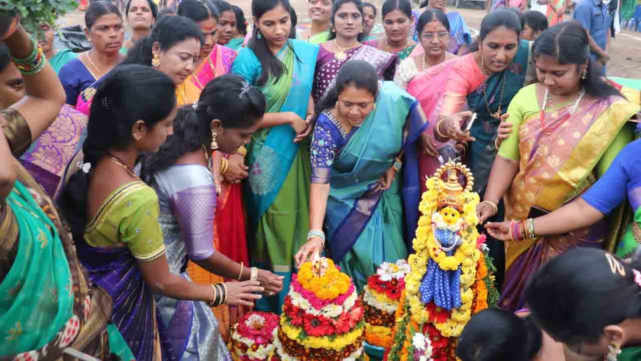 ఉల్లాసంగా.. ఉత్సాహంగా..