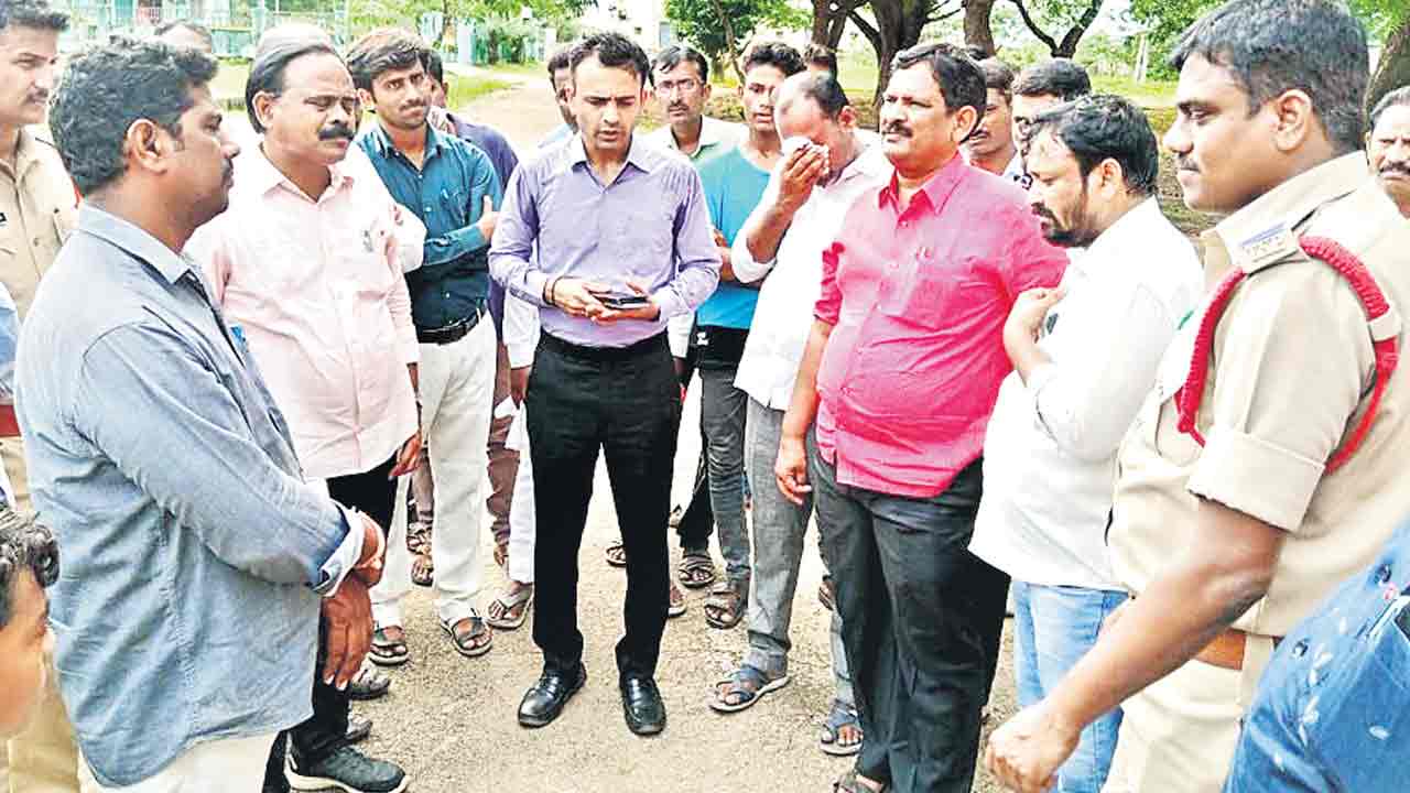 వజ్రోత్సవ వేడుకల రూట్‌ మ్యాప్‌ పరిశీలన