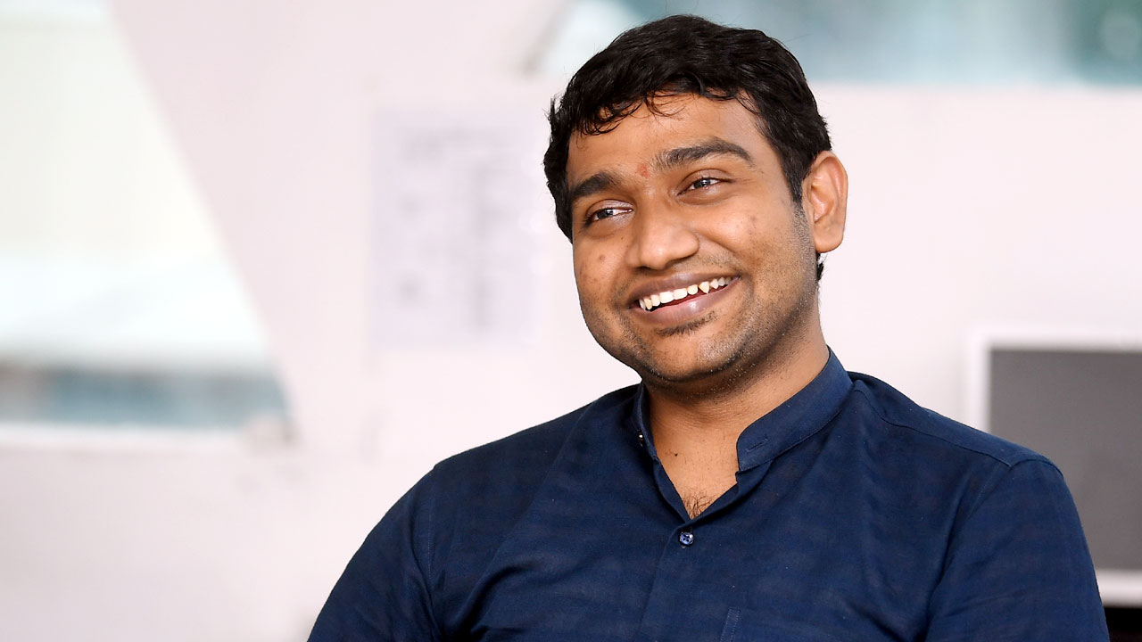 త‌మిళ‌నాడులోని గిరిజ‌నుల‌కు అండ‌గా నిలిచిన మ‌హ‌బూబాబాద్ కుర్రాడు.. ఇంత‌కీ ఏం చేస్తున్నాడంటే..