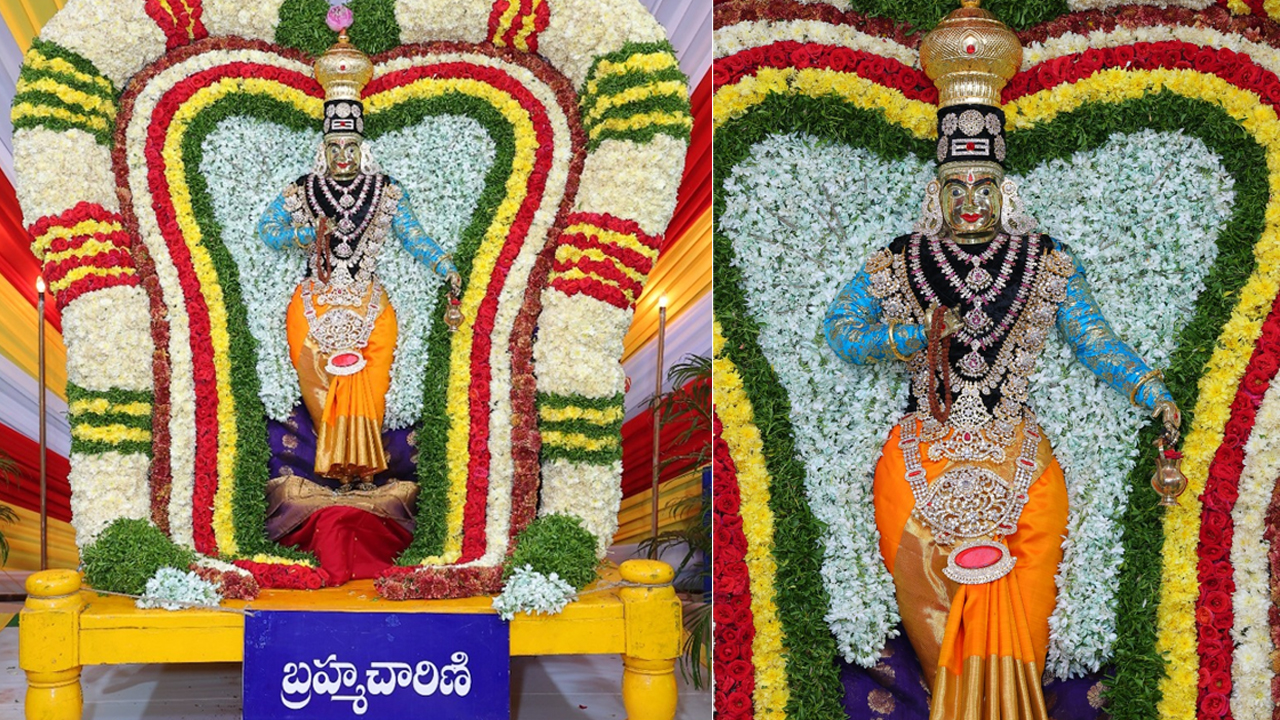శ్రీశైలంలో దసరా సంబరాలు.. బ్ర‌హ్మ‌చారిణిగా ద‌ర్శ‌న‌మిచ్చిన అమ్మ‌వారు