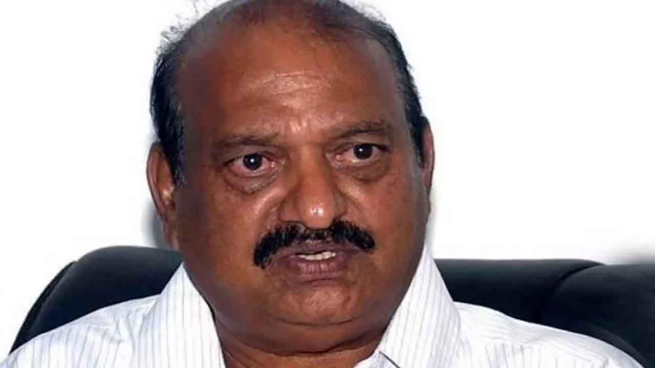 తాడిపత్రిలో జేసీ ప్రభాకర్‌రెడ్డిపై కేసు నమోదు