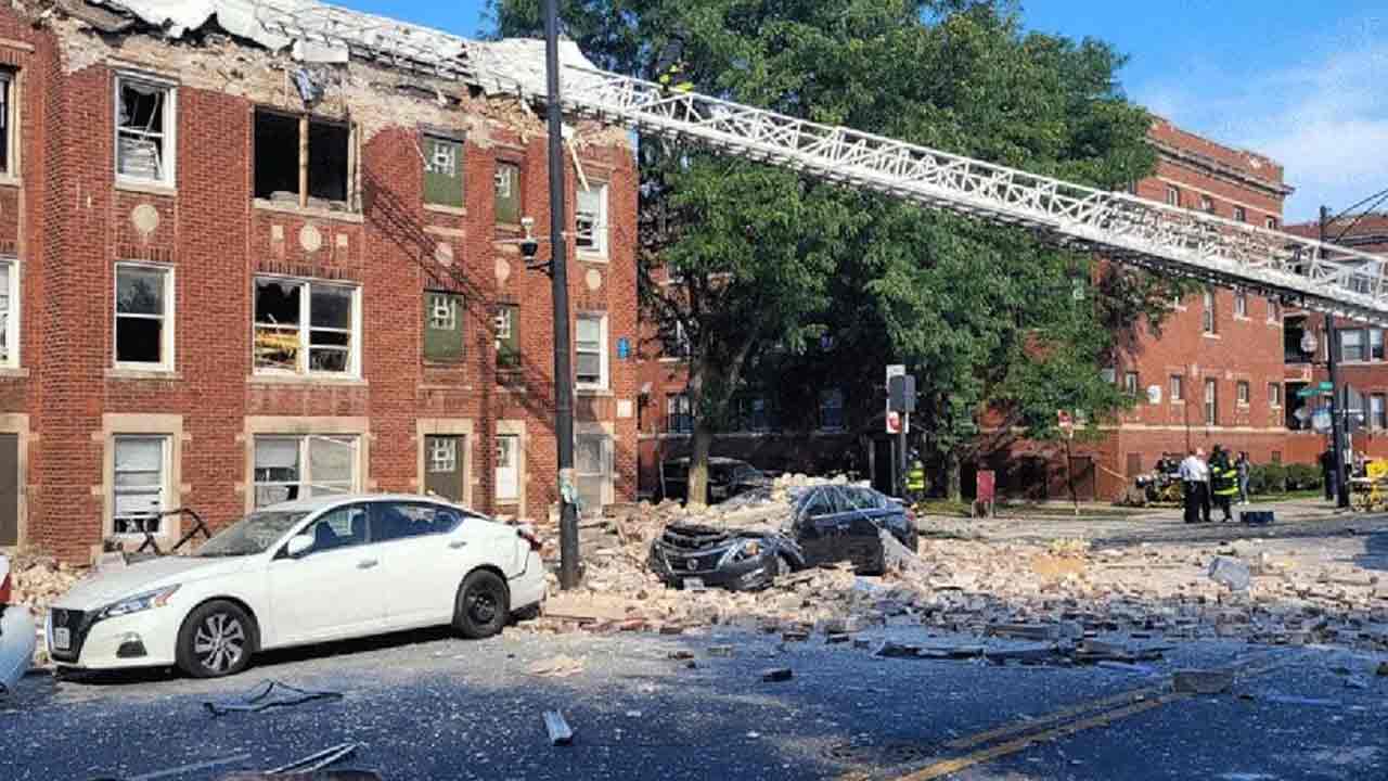 రెసిడెన్షియ‌ల్ బిల్డింగ్‌లో భారీ పేలుడు.. 8 మందికి గాయాలు