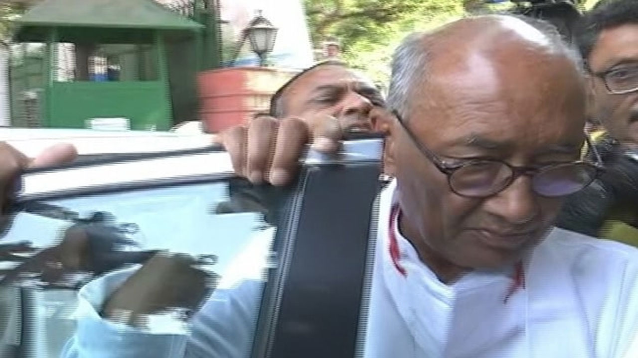 రేపు నామినేష‌న్ వేస్తా:  దిగ్విజ‌య్ సింగ్‌