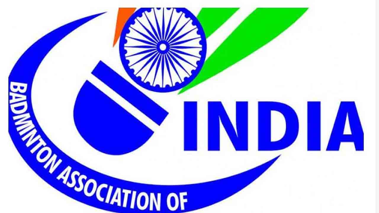 షట్లర్లకు నజరానా