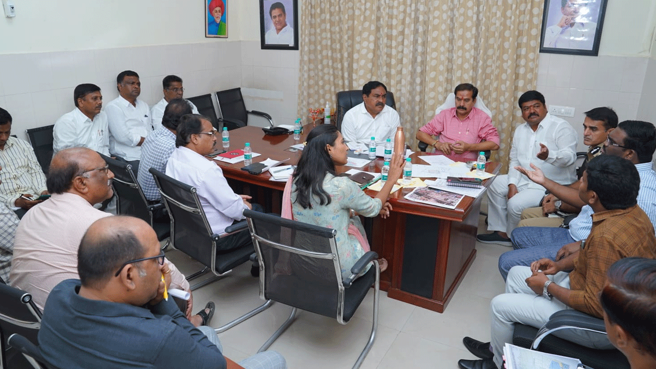 వినాయక  నిమజ్జనాలు  ప్రశాంతంగా జరిగేలా చూడాలి : మంత్రి ఎర్రబెల్లి