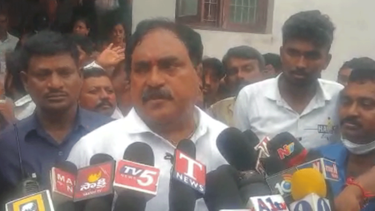 అందుకే తమిళిసైకి గౌరవం దక్కడం లేదు : మంత్రి ఎర్రబెల్లి