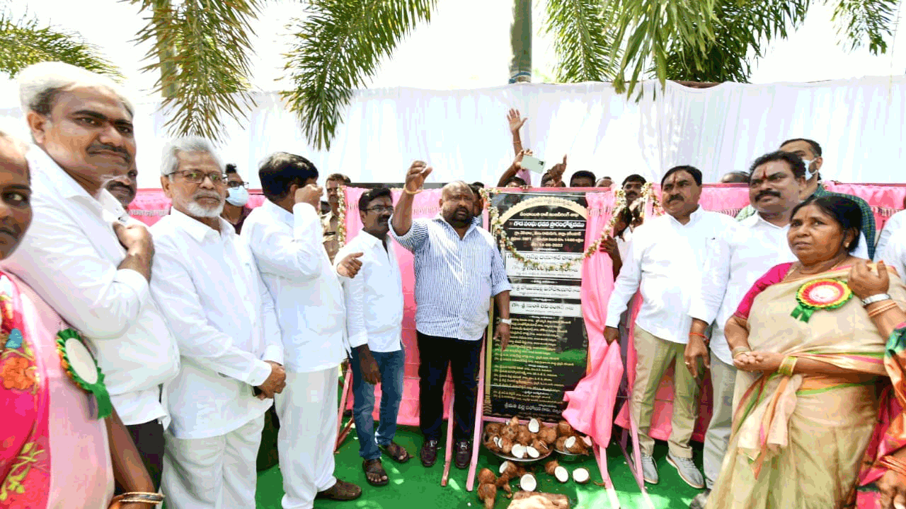 బీజేపీపై మండిపడ్డ ఎర్రబెల్లి.. ఆ పార్టీ వల్లే దేశం నాశనం అవుతోంది