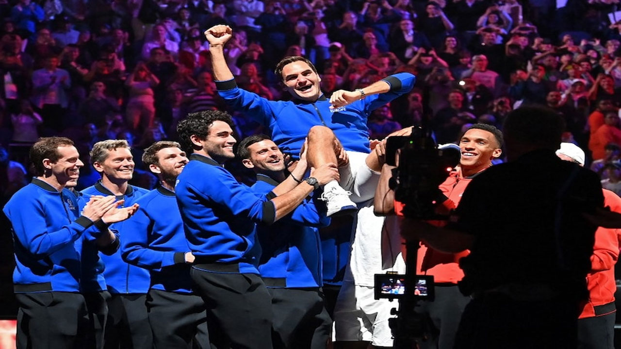 చివ‌రి మ్యాచ్ ఆడేసి.. కంట‌త‌డి పెట్టిన రోజ‌ర్ ఫెద‌ర‌ర్‌