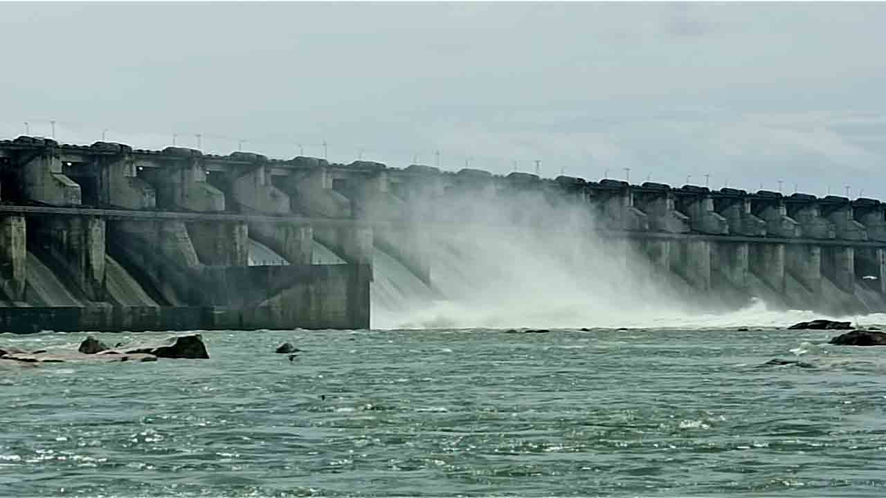 నిండుకుండలా ఎస్సారెస్పీ