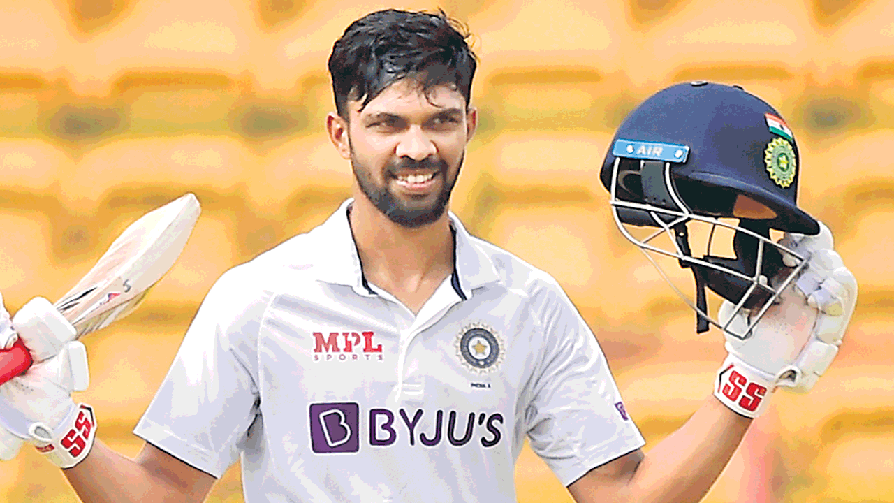 రుతురాజ్‌ సెంచరీ