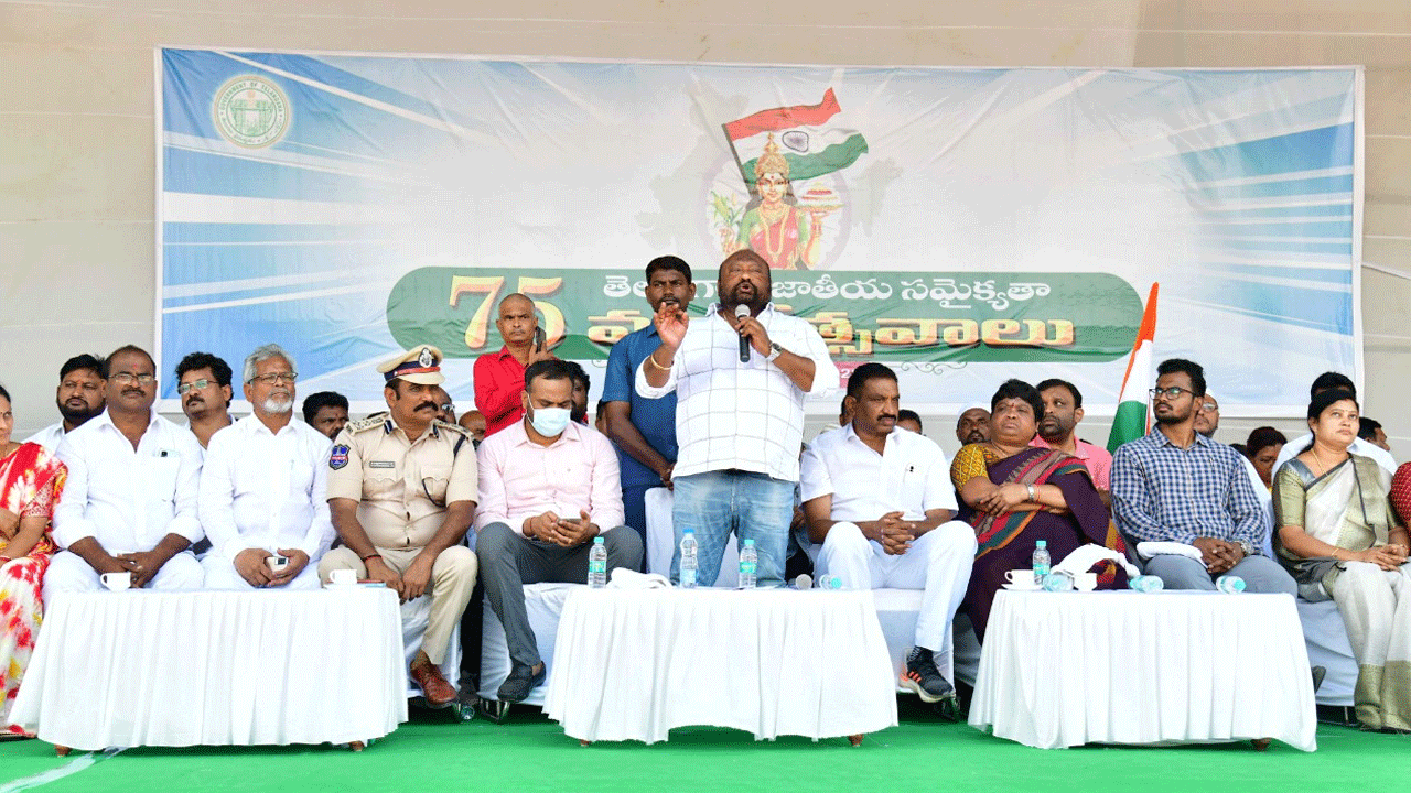 తెలంగాణ గర్వపడేలా జాతీయ సమైక్యత వజ్రోత్సవాలు : మంత్రి గంగుల