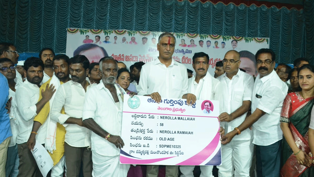 ఓట్ల కోసం జూటా మాట్లాడే పార్టీల మాటలు నమ్మొద్దు : మంత్రి హరీశ్ రావు