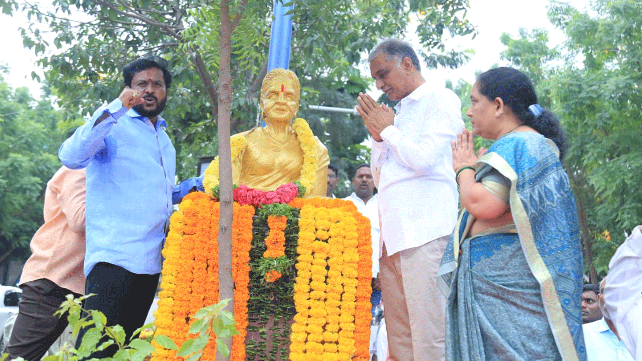 ఆత్మగౌరవానికి ప్రతీక చాకలి ఐలమ్మ : మంత్రి హరీశ్‌ రావు