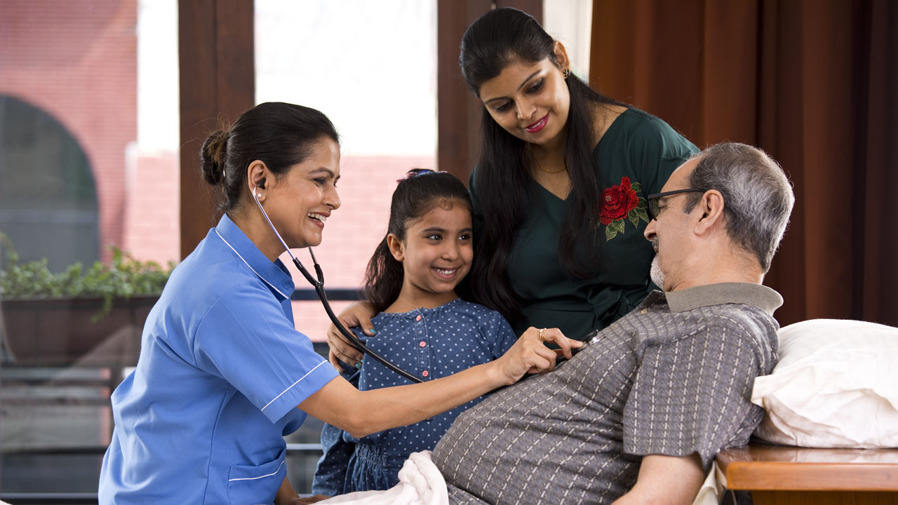 Health Insurance | హెల్త్ ఇన్సూరెన్స్ తీసుకునే ముందు వీటి గురించి తెలుసుకోవ‌డం చాలా అవ‌స‌రం