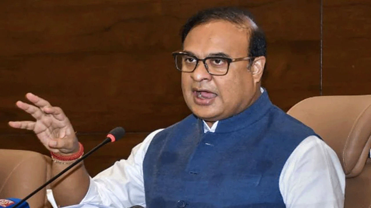 ఇండియాలో షేక్ హ‌సీనా.. అస్సాం సీఎం వివాదాస్ప‌ద వ్యాఖ్య‌లు