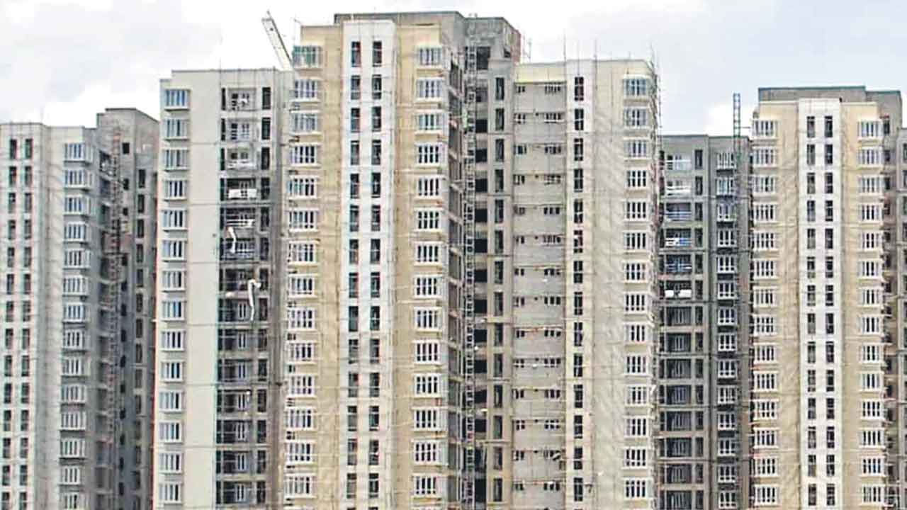 కొత్త ఇండ్లకు గిరాకీ