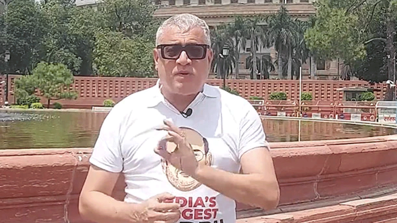 ‘ఇండియాస్ బిగ్గెస్ట్ ప‌ప్పు.. అమిత్ షా’.. టీష‌ర్ట్‌ల‌తో తృణ‌మూల్ కాంగ్రెస్ ట్రోల్‌!!