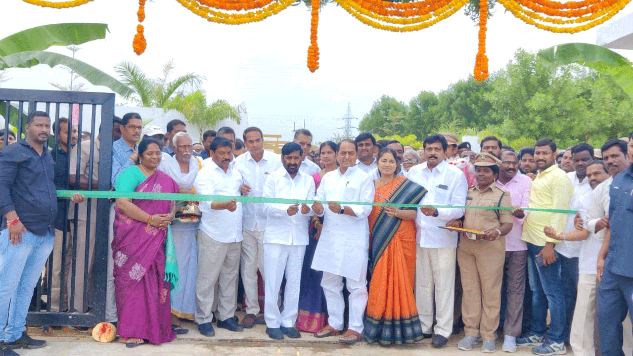 అట‌వీ శాఖ‌లో మౌలిక వసతుల కల్పనకు పెద్దపీట‌ : మంత్రి ఇంద్రకరణ్‌ రెడ్డి