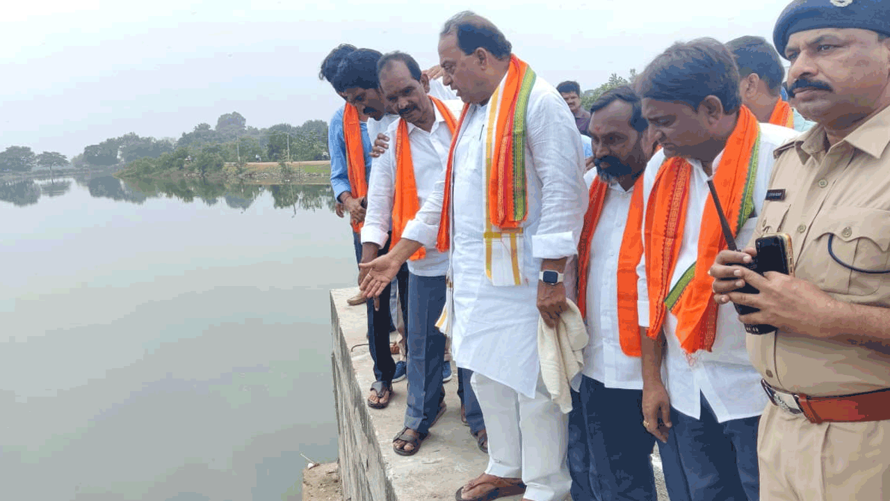 గణేష్ నిమజ్జనం ప్రశాంత వాతావరణంలో జరుపుకోవాలి : మంత్రి ఇంద్రకరణ్ రెడ్డి