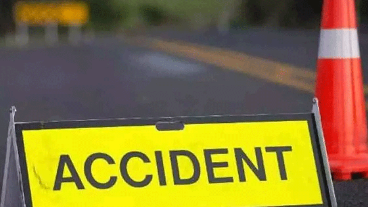 జడ్చర్లలో రోడ్డు ప్ర‌మాదం.. ముగ్గురు మృతి