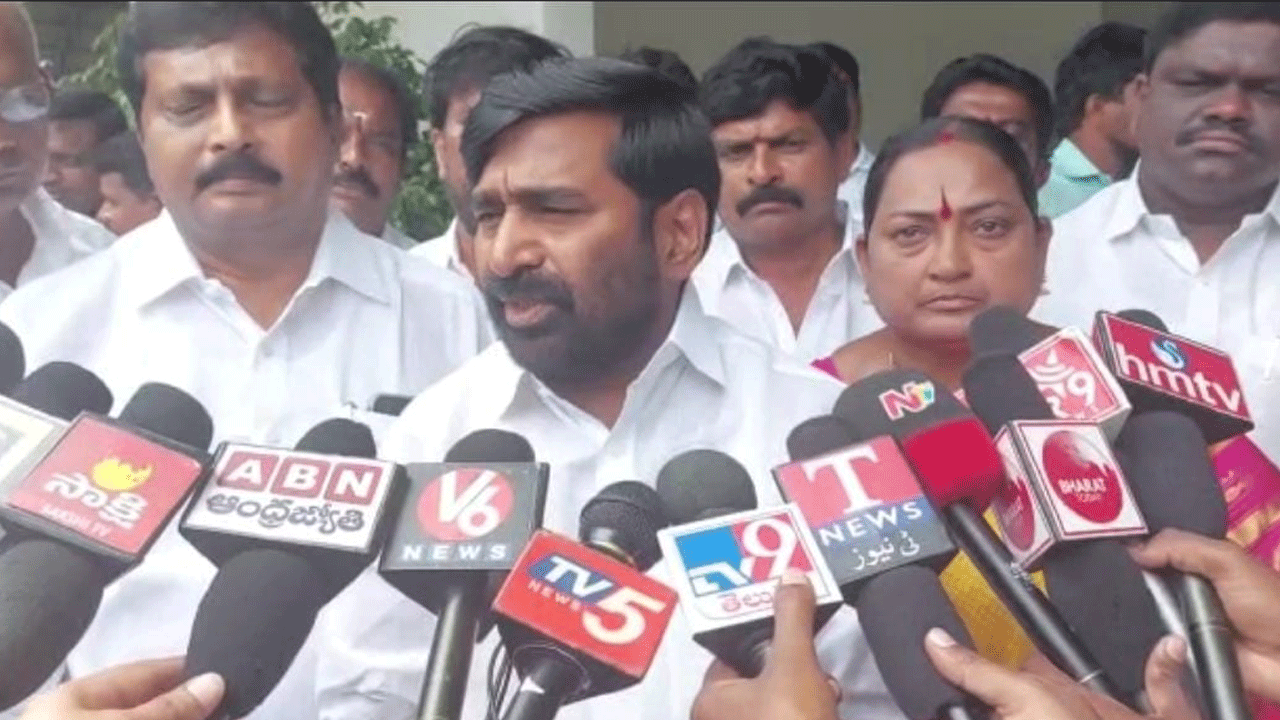 ప్రైవేట్‌కి విద్యుత్ అంటే.. ప్రజలకు ద్రోహం చేయడమే : మంత్రి జగదీష్‌ రెడ్డి ఫైర్‌