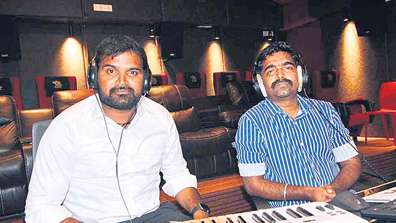 ‘కేజీఎఫ్’ సంగీత దర్శకుడి ‘శాసనసభ’