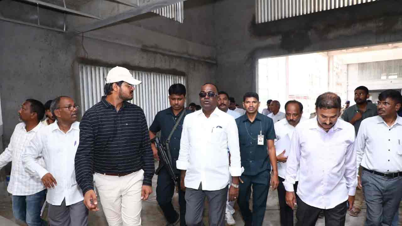 సమీకృత కలెక్టరేట్‌ పనులు.. త్వరితగతిన పూర్తికావాలి