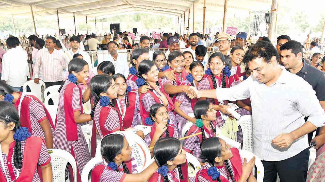 విజ్ఞానానికి మించిన సంపద లేదు