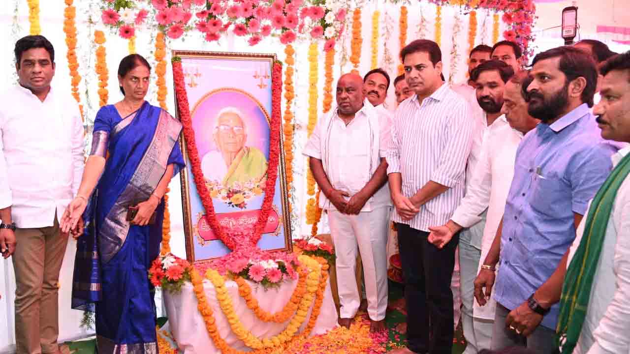 ఎమ్మెల్యే జోగు రామన్నను పరామర్శించిన మంత్రి కేటీఆర్‌