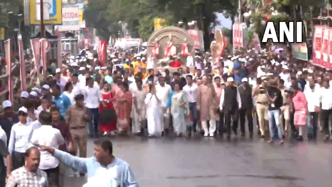 దుర్గాపూజ‌కు యునెస్కో గుర్తింపు.. మ‌మ‌తా బెన‌ర్జీ భారీ ర్యాలీ