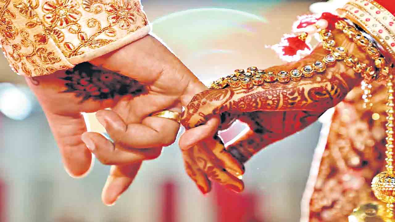 ‘యూజ్‌ అండ్‌ త్రో’గా వైవాహిక బంధం