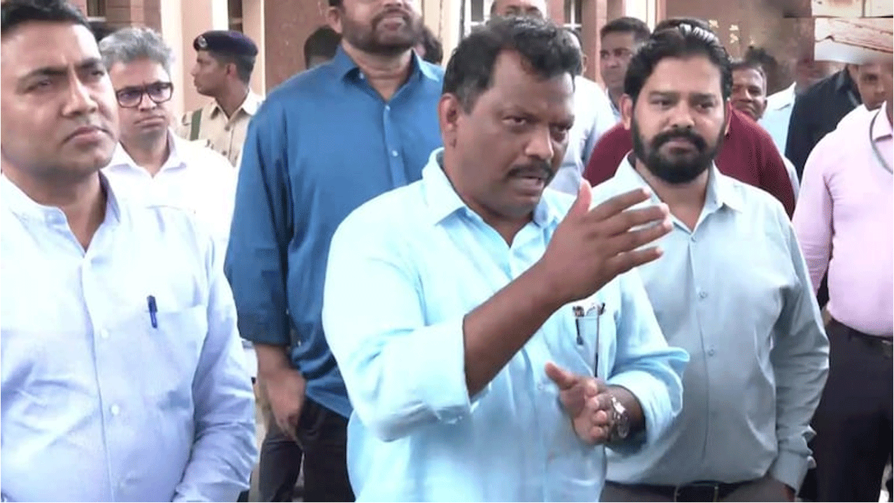 ఆప‌రేష‌న్ లోట‌స్ : బీజేపీలో చేరిన 8 మంది గోవా కాంగ్రెస్ ఎమ్మెల్యేలు