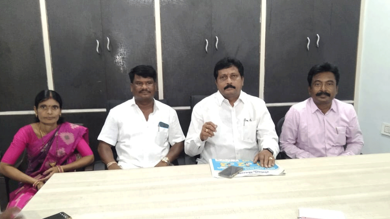 కేసీఆర్‌ వంటి రైతుబాంధవుడే దేశానికి నాయకత్వం వహించాలి : ఎంపీ బడుడుగుల