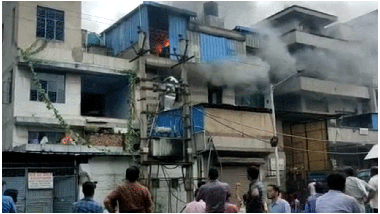 ఫుట్‌వేర్‌ ఫ్యాక్టరీలో అగ్నిప్రమాదం