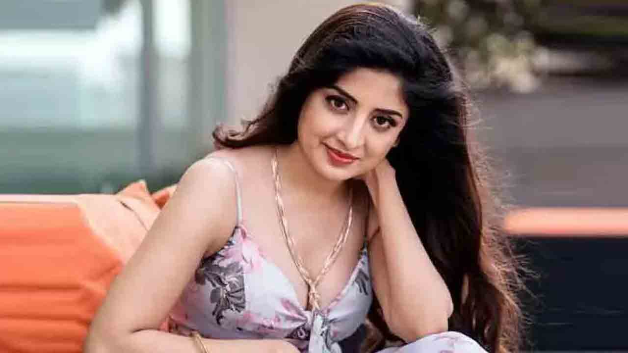 Poonam Kaur | అబార్షన్పై సుప్రీంకోర్టు తీర్పు..పూనమ్ కౌర్ కీలక వ్యాఖ్యలు