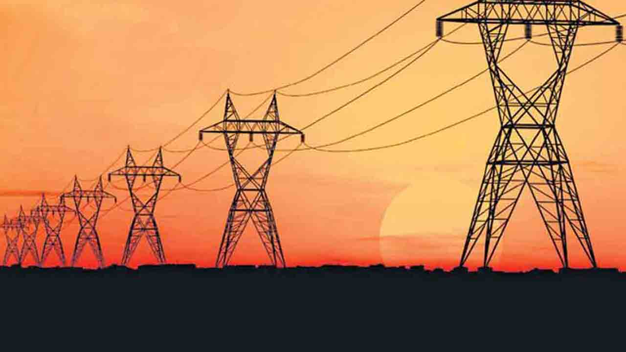 తెలంగాణలో భారీగా పెరిగిన విద్యుత్‌ వినియోగం