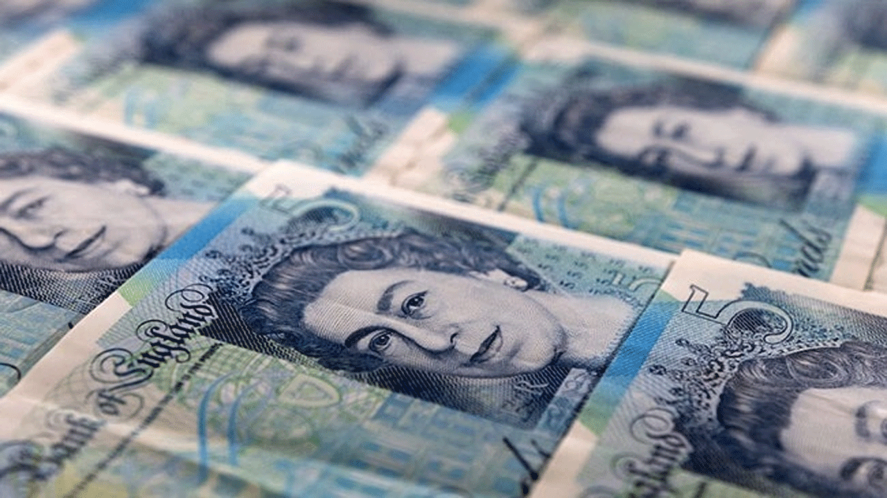 రాణి ఎలిజ‌బెత్ ముద్ర ఉన్న నోట్ల విలువ 95 బిలియ‌న్ల డాల‌ర్లు!