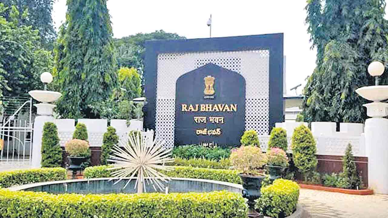 గవర్నర్‌ కేంద్రాన్ని అడగలేరా..?