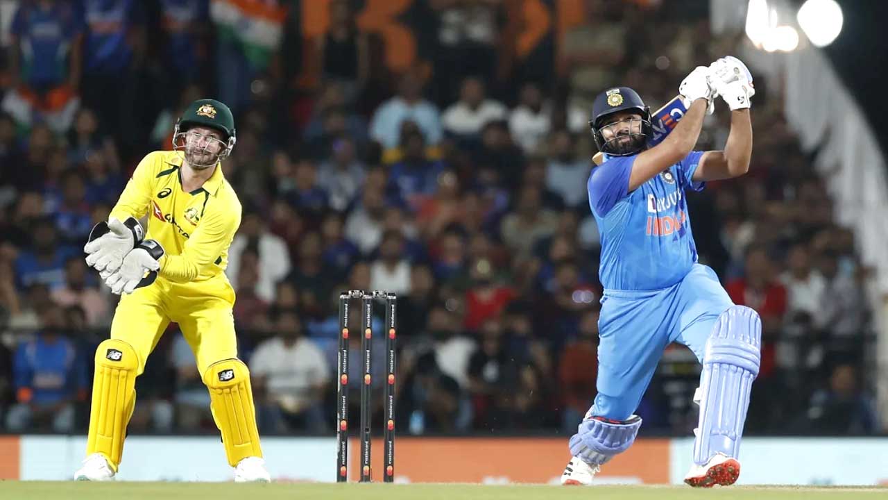 హిట్‌మ్యాన్ సిక్సర్ల ప్రపంచరికార్డు.. గప్తిల్‌ను వెనక్కినెట్టిన టీమిండియా సారథి