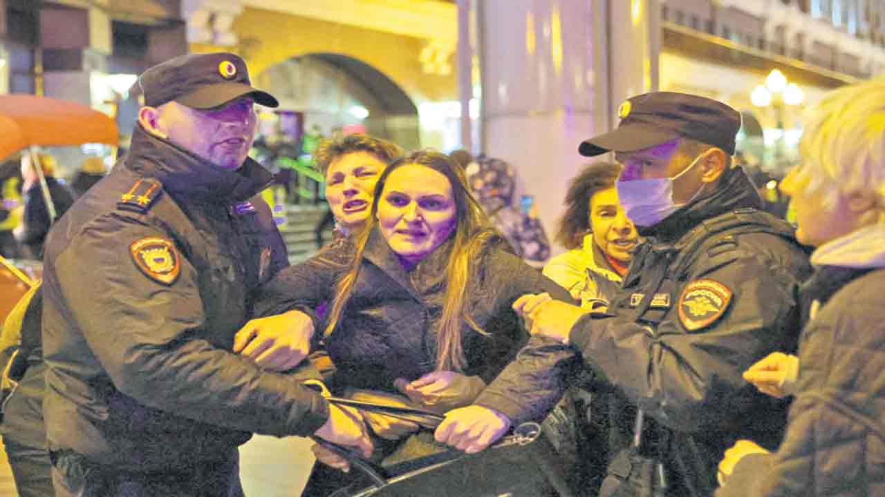 పుతిన్‌కు వ్యతిరేకంగా ఆందోళనలు