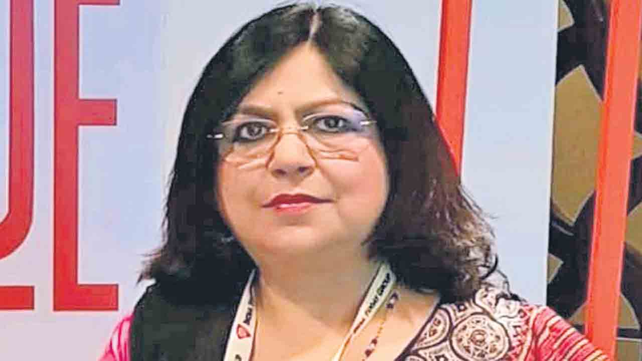 గిరిజన మహిళపై దాష్టీకం కేసు.. సీమా పాత్రా అరెస్టు