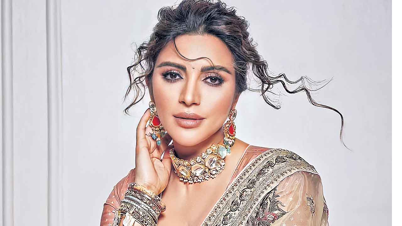 అలా మనసు గెల్చుకోలేరు