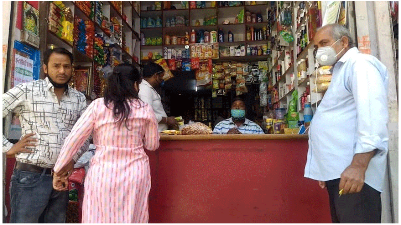 దారుణం | ఓ వీధికి చెందిన వారికి వ‌స్తువులు అమ్మేందుకు నిరాక‌ర‌ణ : దుకాణాదారు అరెస్ట్‌