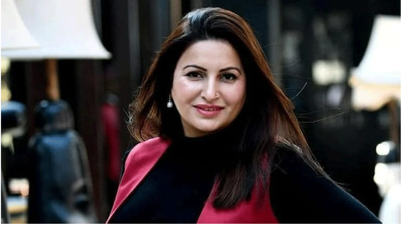 సొనాలి పోగ‌ట్ ఫాంహౌస్‌లో ఖ‌రీదైన కార్లు, ఫ‌ర్నిచ‌ర్ మాయం