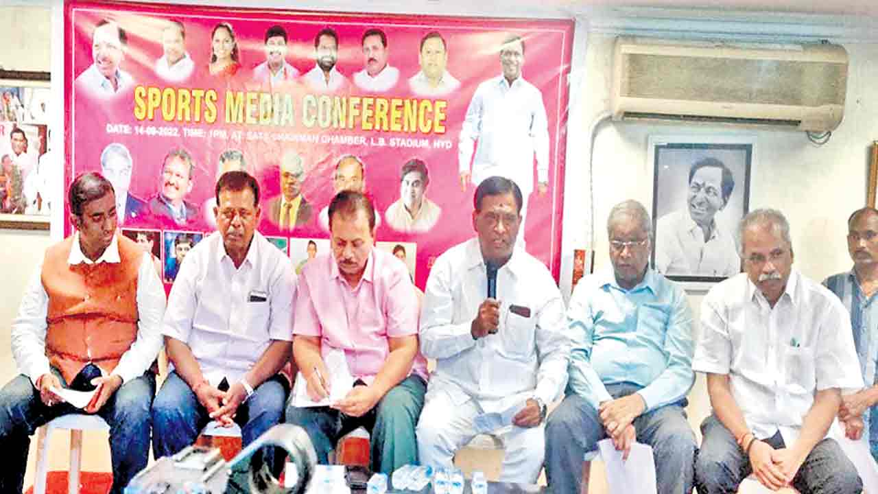 230 మందితో బరిలోకి..