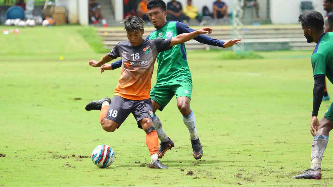 శ్రీనిధి ఎఫ్‌సీ అదుర్స్‌