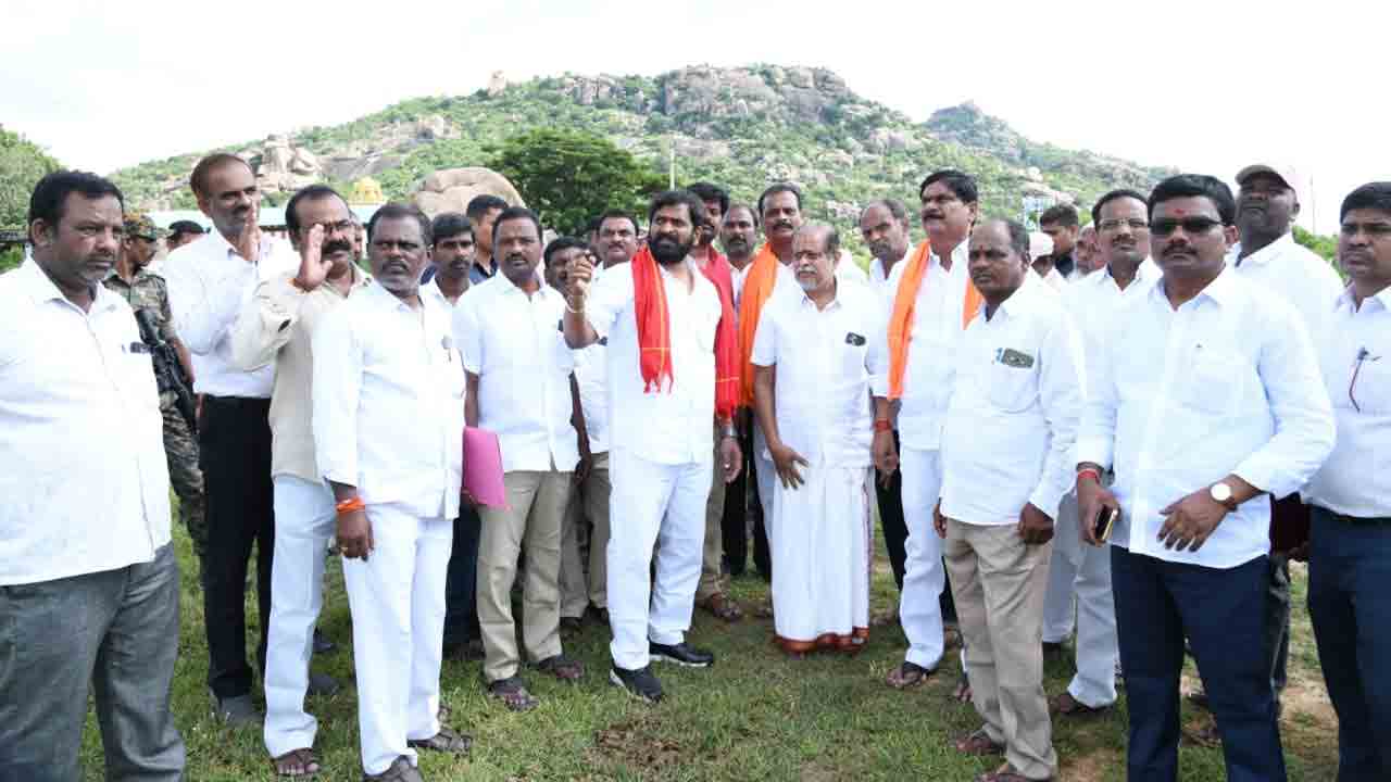 మ‌న్యంకొండ‌లో రూ.15 కోట్లతో బడ్జెట్‌ హోటల్‌